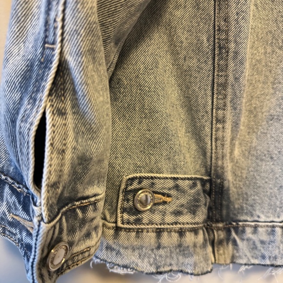 SOLD Zara oversized denim jacket - Picture 8 of 8